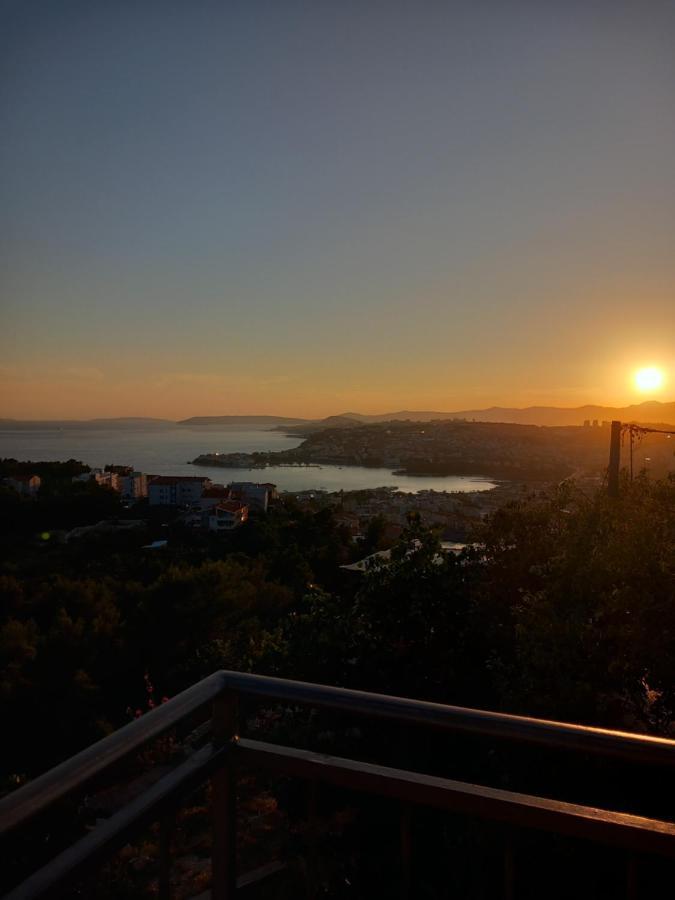 Apartmani Dario Podstrana Bagian luar foto
