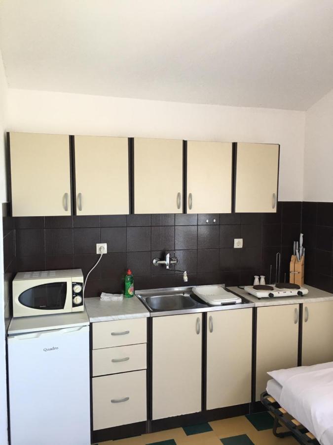 Apartmani Dario Podstrana Bagian luar foto
